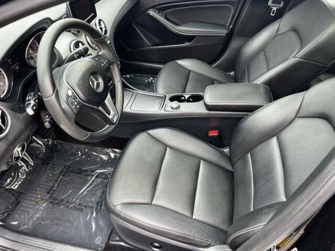 Used 2015 Mercedes-Benz GLA 250 4MATIC image 9