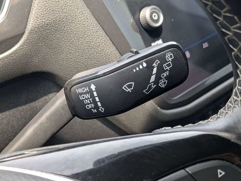 Used 2019 Volkswagen Tiguan SEL Premium R-Line AWD/4WD image 26