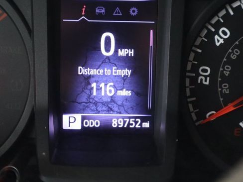 Used 2019 Toyota Tacoma SR image 24