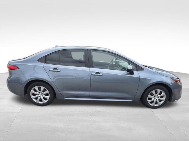 Used 2020 Toyota Corolla LE FWD image 6