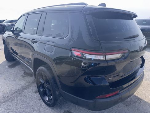 Used 2023 Jeep Grand Cherokee L Altitude image 9