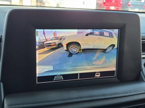Used 2024 Chevrolet Tahoe LS RWD image 19