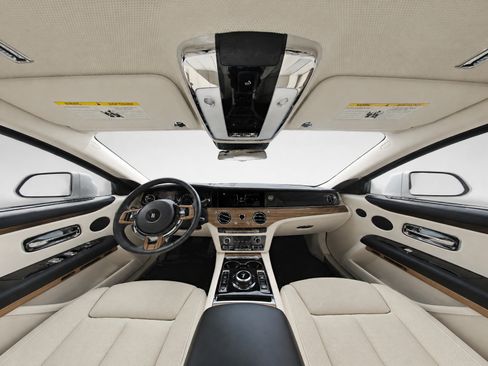 Used 2023 Rolls-Royce Ghost AWD/4WD image 18