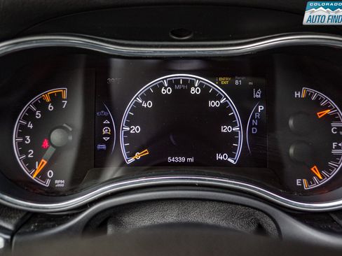 Used 2018 Jeep Grand Cherokee Trailhawk w/ Trailhawk Luxury Group image 15