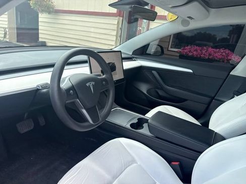 Used 2023 Tesla Model 3 Standard Range RWD image 11