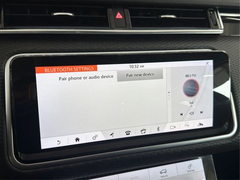 Used 2020 Land Rover Range Rover Velar S AWD/4WD image 46