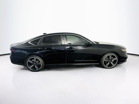 Used 2024 Honda Accord Sport image 10