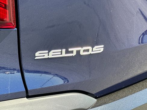 Used 2026 Kia Seltos EX AWD/4WD image 28