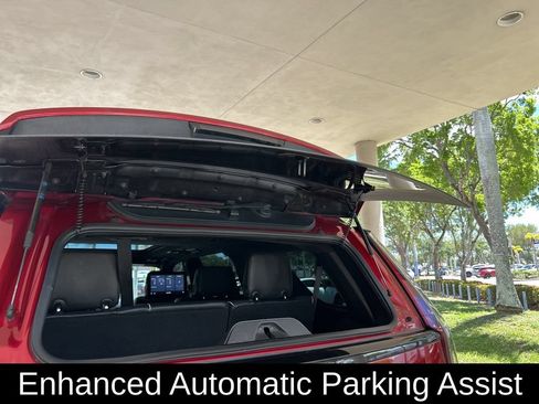 Used 2021 Cadillac Escalade Sport Platinum RWD image 43