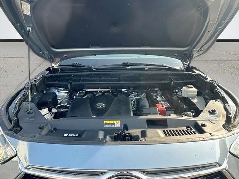 Used 2020 Toyota Highlander Limited FWD image 33