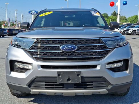 Certified 2023 Ford Explorer XLT w/ Equipment Group 202A AWD/4WD image 2