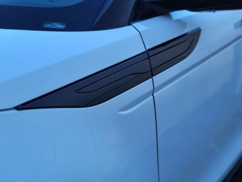 Used 2026 Land Rover Range Rover Evoque S image 44