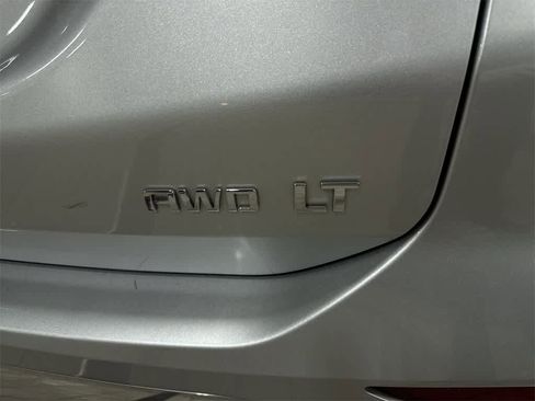 Used 2019 Chevrolet Equinox LT image 26