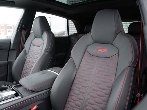 New 2026 Audi RS Q8 performance image 30