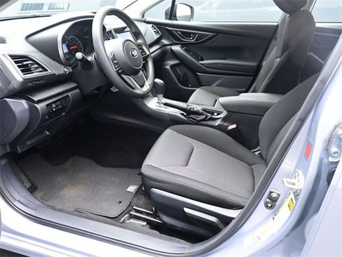 Used 2019 Subaru Impreza 2.0i Premium image 17