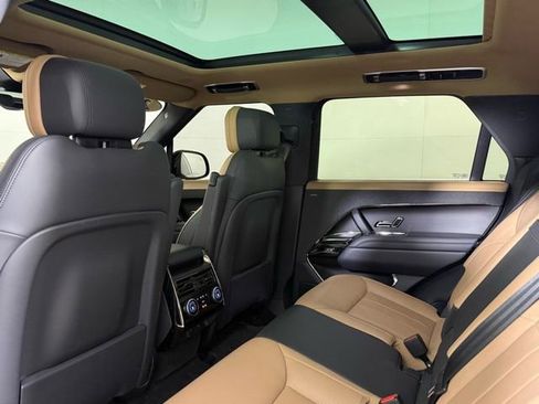 Used 2023 Land Rover Range Rover Sport SE Dynamic image 22