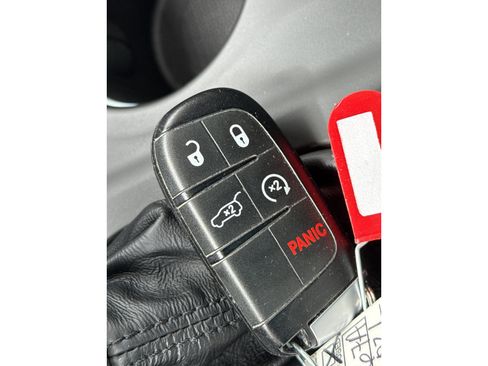 Used 2021 Dodge Durango R/T w/ Tow 'N Go Package AWD/4WD image 40