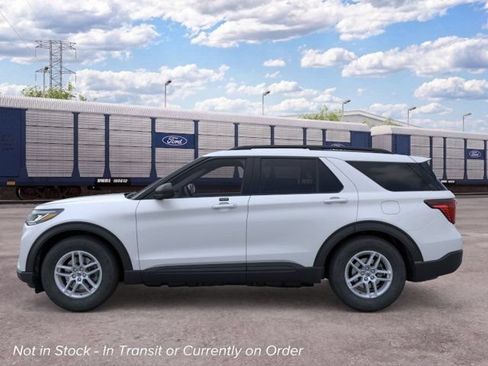 New 2026 Ford Explorer Active w/ Active Comfort Package RWD image 3