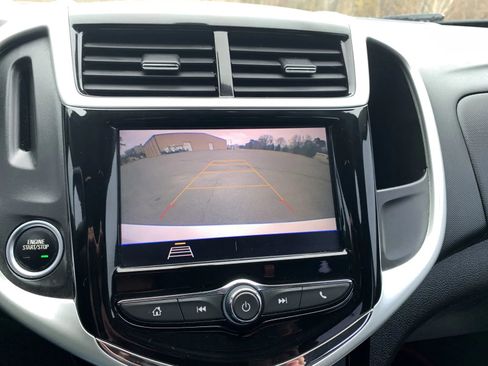 Used 2020 Chevrolet Sonic Premier image 15