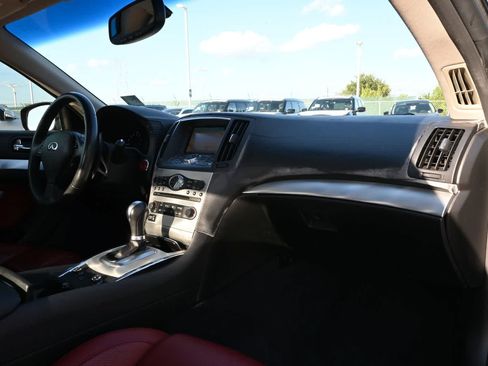 Used 2011 INFINITI G37 IPL RWD image 19