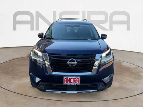 Used 2022 Nissan Pathfinder SL w/ Lighting Package (N92) image 5