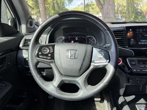 Used 2019 Honda Pilot Touring image 34