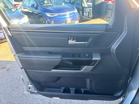 Used 2023 Toyota Tundra Limited image 32