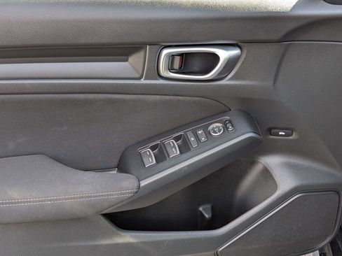 Used 2024 Honda Civic Sport image 14