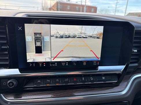 Used 2025 Chevrolet Silverado 1500 LT Trail Boss w/ LT Trail Boss Premium Package image 30