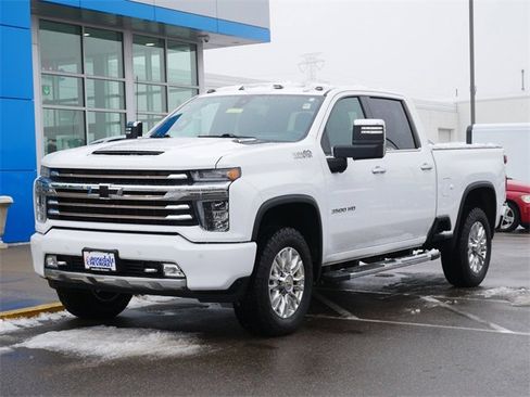 Used 2022 Chevrolet Silverado 3500 High Country w/ Z71 Off-Road Package image 2