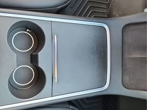 Used 2021 Tesla Model 3 Standard Range Plus image 35