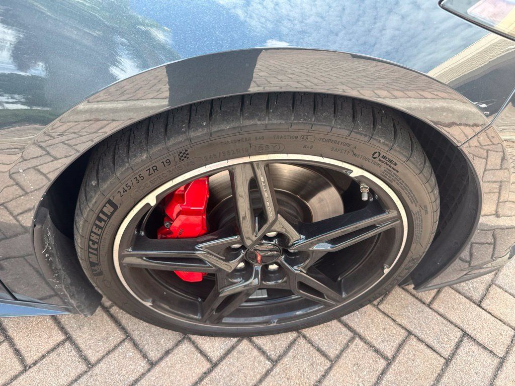 Used 2020 Chevrolet Corvette Stingray Premium Cpe w/ 3LT Preferred Equipment Group RWD image 27