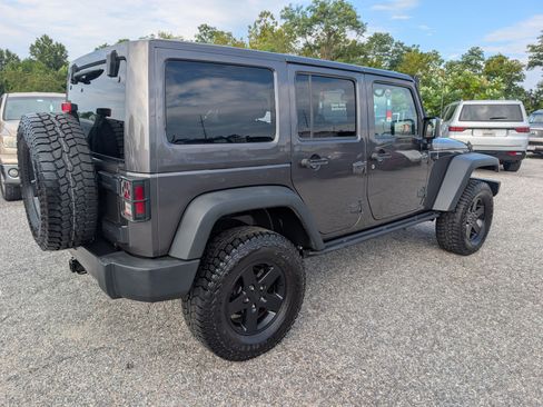 Used 2016 Jeep Wrangler Unlimited Sport AWD/4WD image 5