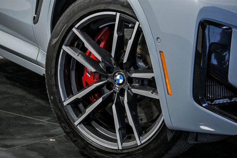 Used 2024 BMW X3 M AWD/4WD image 3