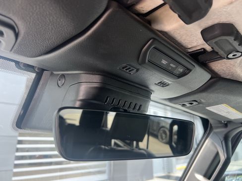 Used 2019 Jeep Wrangler Unlimited Sahara AWD/4WD image 26