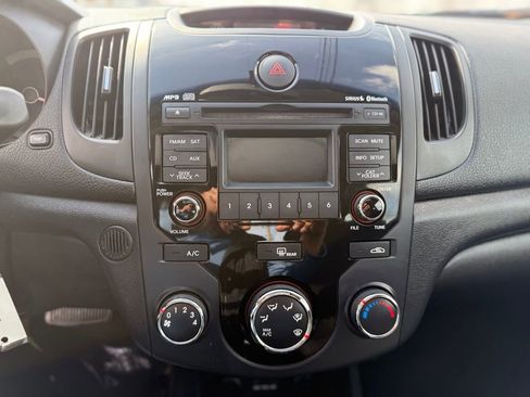 Used 2012 Kia Forte Koup EX image 30