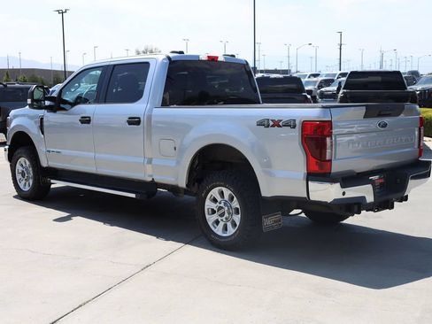 Used 2022 Ford F250 XLT w/ XLT Value Package AWD/4WD image 4