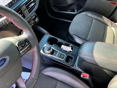 Used 2024 Ford Escape ST-Line w/ Tech Pack #1 FWD image 15