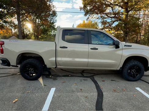 Certified 2023 Chevrolet Silverado 1500 Custom Trail Boss w/ LPO, Dark Essentials Package image 9