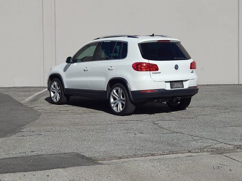 Used 2016 Volkswagen Tiguan SEL image 3