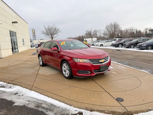 Used 2014 Chevrolet Impala LT w/ Convenience Package image 3