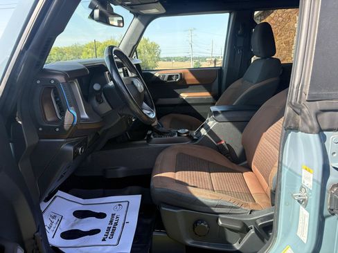 Used 2022 Ford Bronco Outer Banks w/ Sasquatch Package AWD/4WD image 9