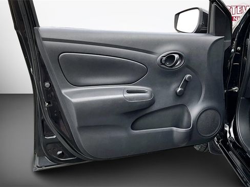 Used 2017 Nissan Versa S Plus image 18