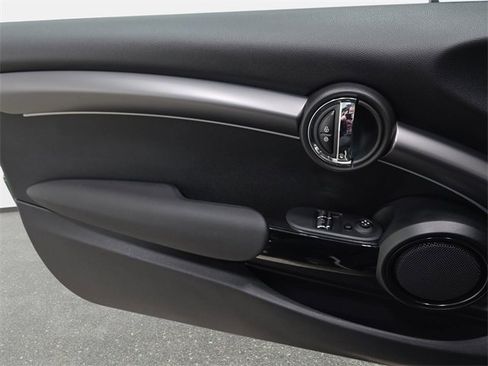 Used 2022 MINI Cooper S image 24