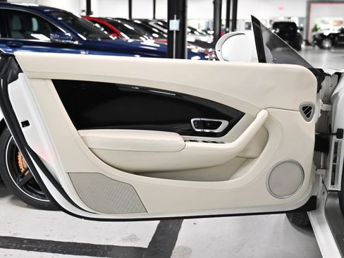 Used 2013 Bentley Continental GT w/ Convenience Specification Pkg image 11