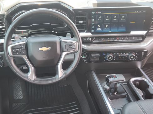 Used 2023 Chevrolet Silverado 1500 LTZ w/ LTZ Convenience Package II AWD/4WD image 26