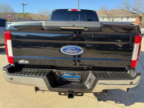 Used 2017 Ford F250 Lariat w/ Lariat Ultimate Package image 4