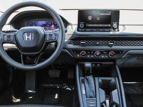 Certified 2025 Honda Accord SE image 15