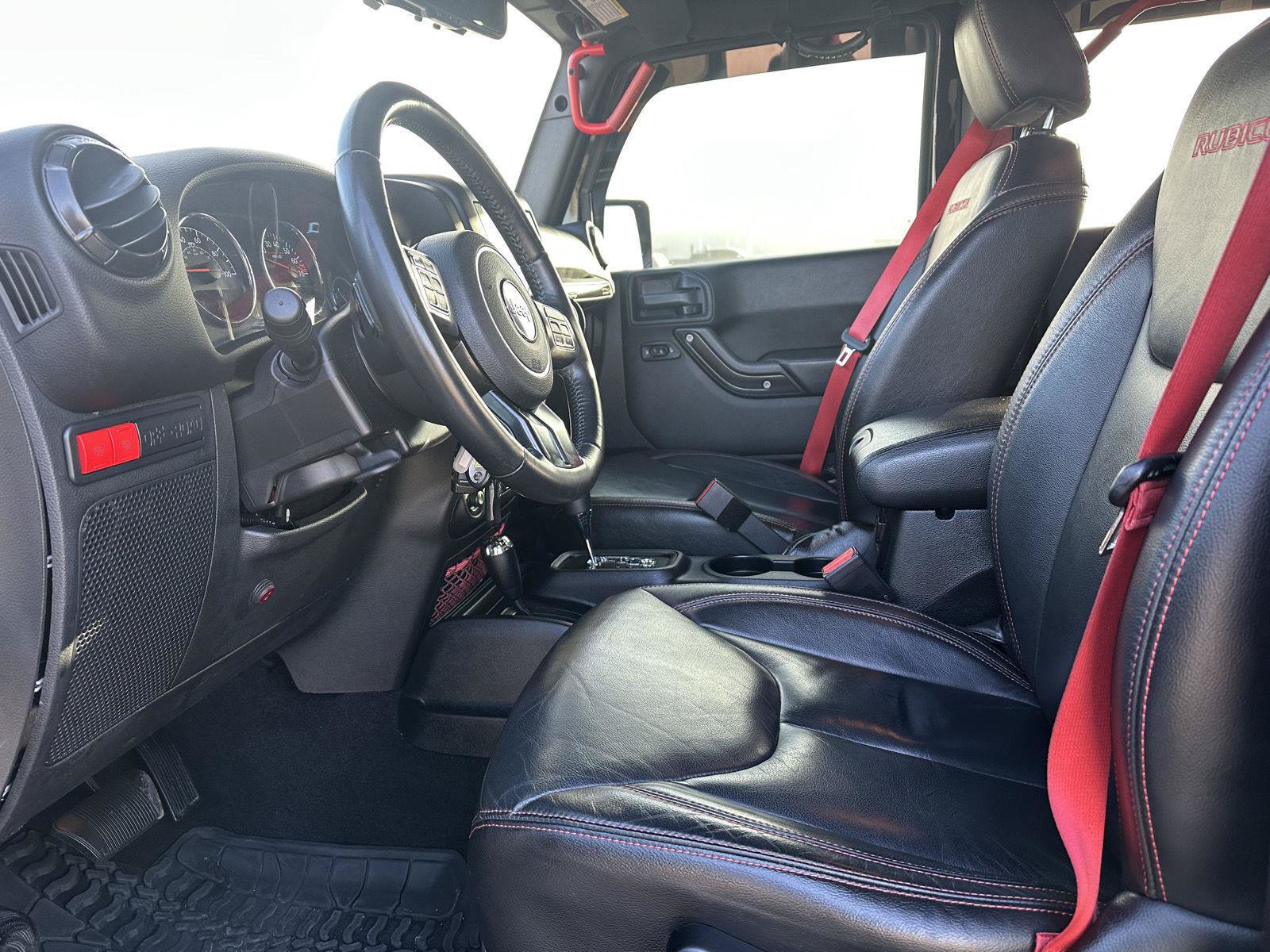 Used 2018 Jeep Wrangler Unlimited Rubicon AWD/4WD image 15