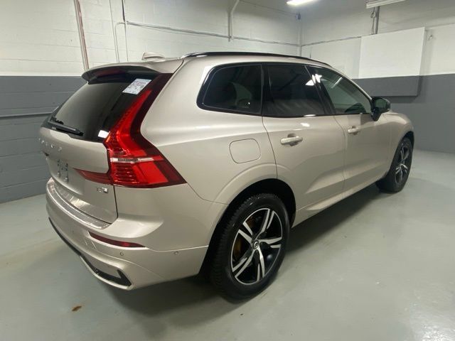 Used 2025 Volvo XC60 T8 Ultra w/ Climate Package AWD/4WD image 3